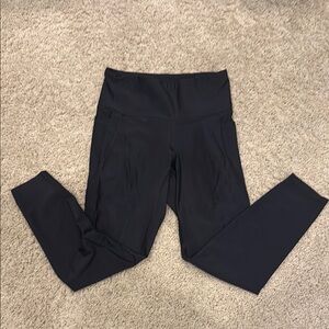 Old Navy Active ¾ Length Powersoft Leggings - Black Size M
